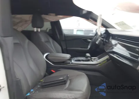 2019 Audi Q8 55 Premium z USA, uszkodzony, nr VIN WA1EVAF16KD020613